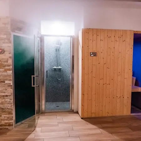 Hotel Rosa 4*