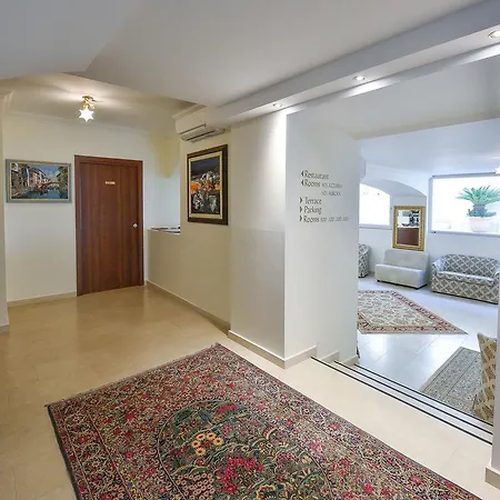 Rosa Hotel 4*