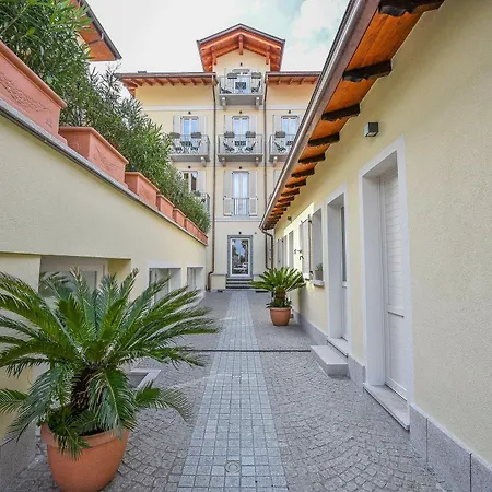 Rosa Hotel 4*